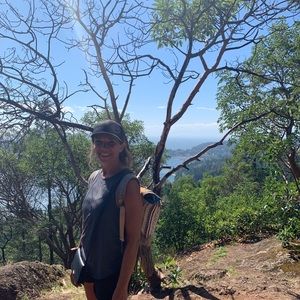 Meet your Posher, Lana